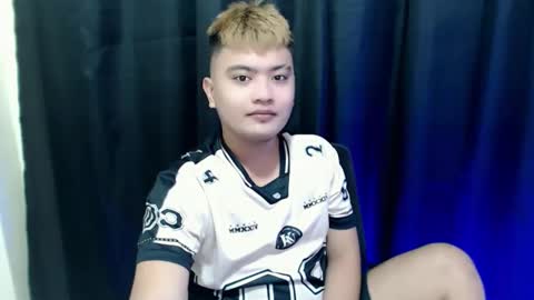 Loyd online show from 17, 11, 2025