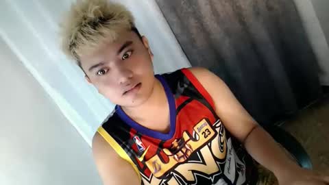 Snapshot of xxhotloyd_cummerx chatting on 8, 2, 2026 Loyd online show from 8, 2, 2026