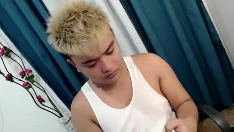 Snapshot of xxhotloyd_cummerx chatting on 11, 2, 2026 Loyd online show from 11, 2, 2026