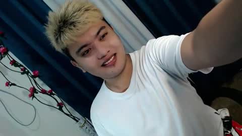 Snapshot of xxhotloyd_cummerx chatting on 19, 2, 2026 Loyd online show from 19, 2, 2026