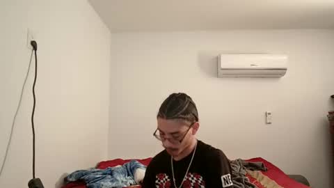 XxJasoneecxX online show from 12, 1, 2025