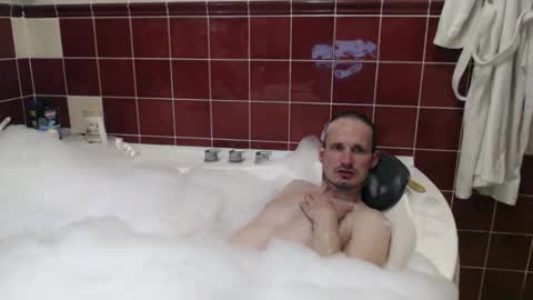 Snapshot of xxlchaz_bonner chatting on 18, 5, 2026 Bonner online show from 18, 5, 2026