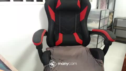  Kaycee  online show from 17, 11, 2025