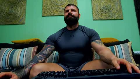 Snapshot of xxtreamleonard chatting on 5, 5, 2026 Xtream Leonard online show from 5, 5, 2026