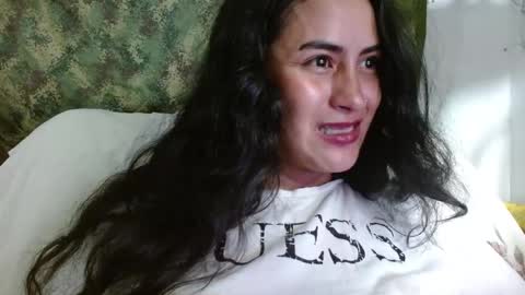 Snapshot of xxx_morena chatting on 2, 1, 2025 LILI online show from 2, 1, 2025