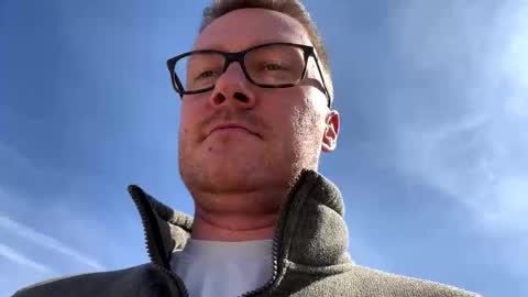 Alex online show from 11, 4, 2026