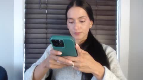 Lola online show from 22, 10, 2025