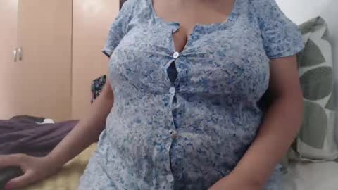Snapshot of xxxbustybabe27x chatting on 6, 2, 2025 Ayanda online show from 6, 2, 2025
