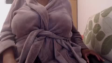 Snapshot of xxxbustybabe27x chatting on 16, 2, 2025 Ayanda online show from 16, 2, 2025