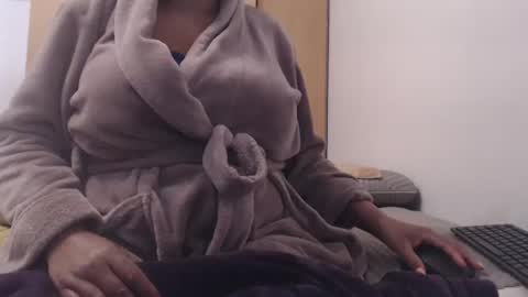 Snapshot of xxxbustybabe27x chatting on 19, 2, 2025 Ayanda online show from 19, 2, 2025