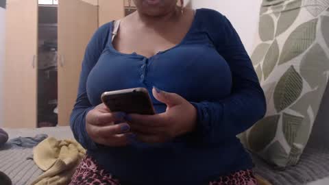 Snapshot of xxxbustybabe27x chatting on 23, 2, 2025 Ayanda online show from 23, 2, 2025