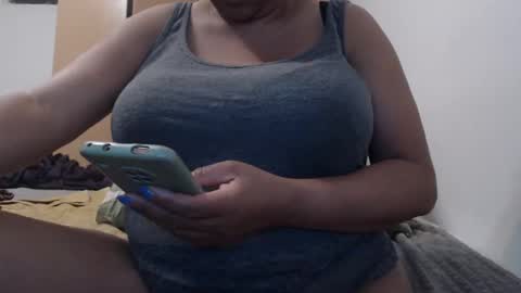 Snapshot of xxxbustybabe27x chatting on 10, 3, 2025 Ayanda online show from 10, 3, 2025