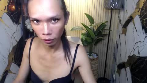 Snapshot of xxxfuckgirlyumsxxx chatting on 5, 3, 2026 Your Princess Yums online show from 5, 3, 2026