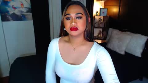 Snapshot of xxxgiganticoliviacummerxxx chatting on 15, 12, 2024 OLIVIA online show from 15, 12, 2024