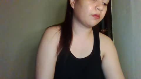 Snapshot of xxyummiee_69xx chatting on 17, 10, 2025 jane online show from 17, 10, 2025