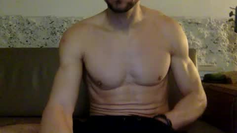 xyandr1 online show from 13, 4, 2026