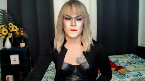 Snapshot of xyournightmarequeenx chatting on 26, 1, 2025 QueenMarina online show from 26, 1, 2025
