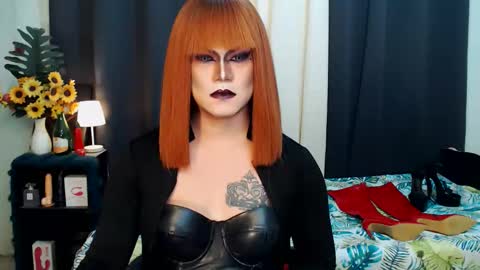 Snapshot of xyournightmarequeenx chatting on 17, 10, 2025 QueenMarina online show from 17, 10, 2025