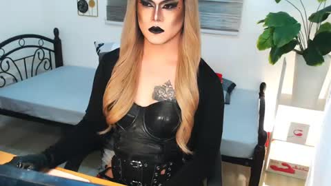 QueenMarina online show from 26, 6, 2026