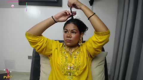 yazhini online show from 12, 4, 2026