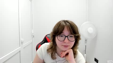 Snapshot of yamihoshii chatting on 18, 7, 2026 Sofia online show from 18, 7, 2026