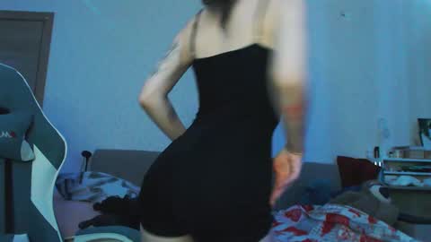 Snapshot of yamilean chatting on 3, 2, 2025 Yami online show from 3, 2, 2025