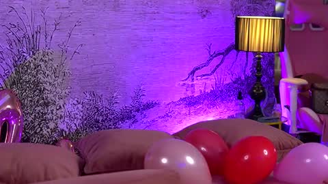 Yamira online show from 15, 2, 2025