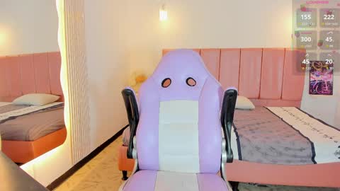 Naomi online show from 10, 4, 2026