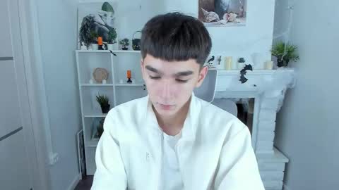 yamitwink online show from 1, 11, 2025