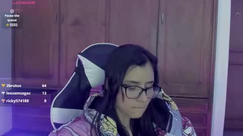 yan_nyan online show from 12, 12, 2024