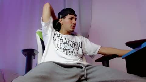 Snapshot of yankees_ chatting on 13, 10, 2025 DANILO P online show from 13, 10, 2025