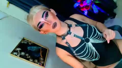 miss yasii online show from 19, 10, 2025