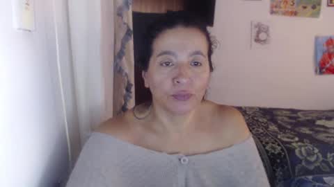 yasmin_love85 online show from 3, 2, 2025