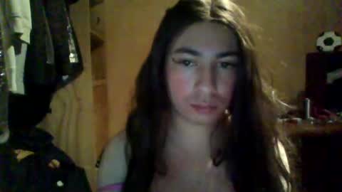 Yasmin Paez online show from 18, 1, 2025