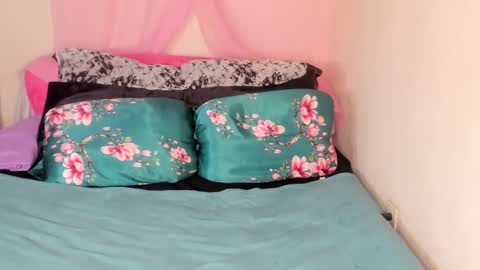 Yasmina online show from 24, 2, 2025