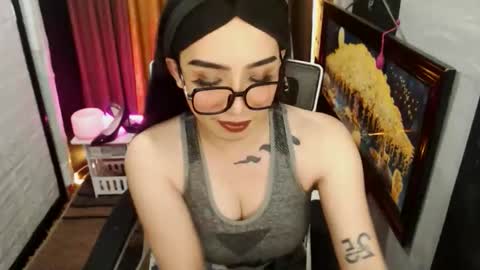 Snapshot of yassiered chatting on 6, 6, 2026 yassiered online show from 6, 6, 2026