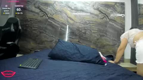 yaya____ online show from 2, 3, 2025