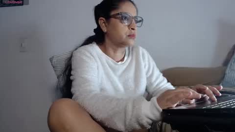 yaya____ online show from 23, 2, 2026