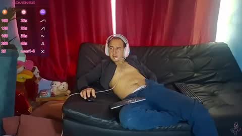 Snapshot of yazflor chatting on 23, 6, 2026 Hazzan y Greisy online show from 23, 6, 2026