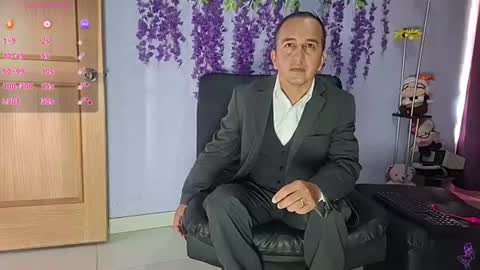 Snapshot of yazflor chatting on 20, 7, 2026 Hazzan y Greisy online show from 20, 7, 2026