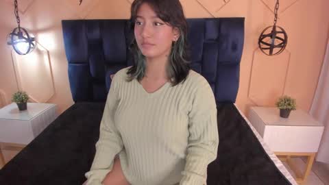 Yazmin online show from 4, 12, 2024