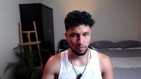 Snapshot of yeff_stone chatting on 26, 4, 2026 yeff online show from 26, 4, 2026