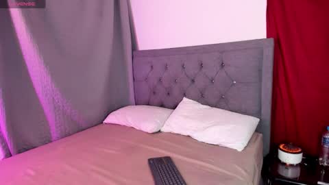 Yei - Cod. Every day tomorrow and afternoon online show from 18, 3, 2026