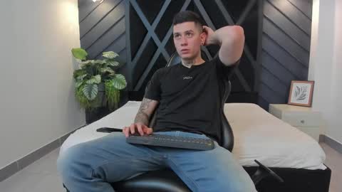 YEIKO ROMERO online show from 12, 2, 2025