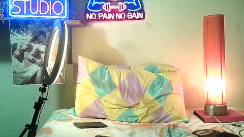 yeisoncastellanos1999 online show from 7, 1, 2026