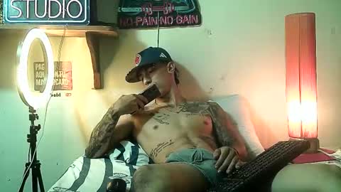 yeisoncastellanos1999 online show from 6, 5, 2026