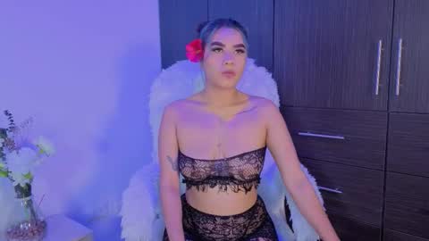 Snapshot of yeli_amber3 chatting on 11, 9, 2025 Yeli Amber online show from 11, 9, 2025