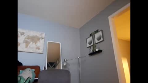 Snapshot of yelladaniella chatting on 25, 1, 2025 Ella Ts online show from 25, 1, 2025