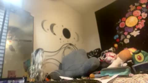 Snapshot of yelladaniella chatting on 2, 2, 2025 Ella Ts online show from 2, 2, 2025