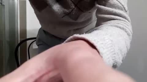 Snapshot of yellowkiwi73 chatting on 1, 12, 2025 yellowkiwi73 online show from 1, 12, 2025